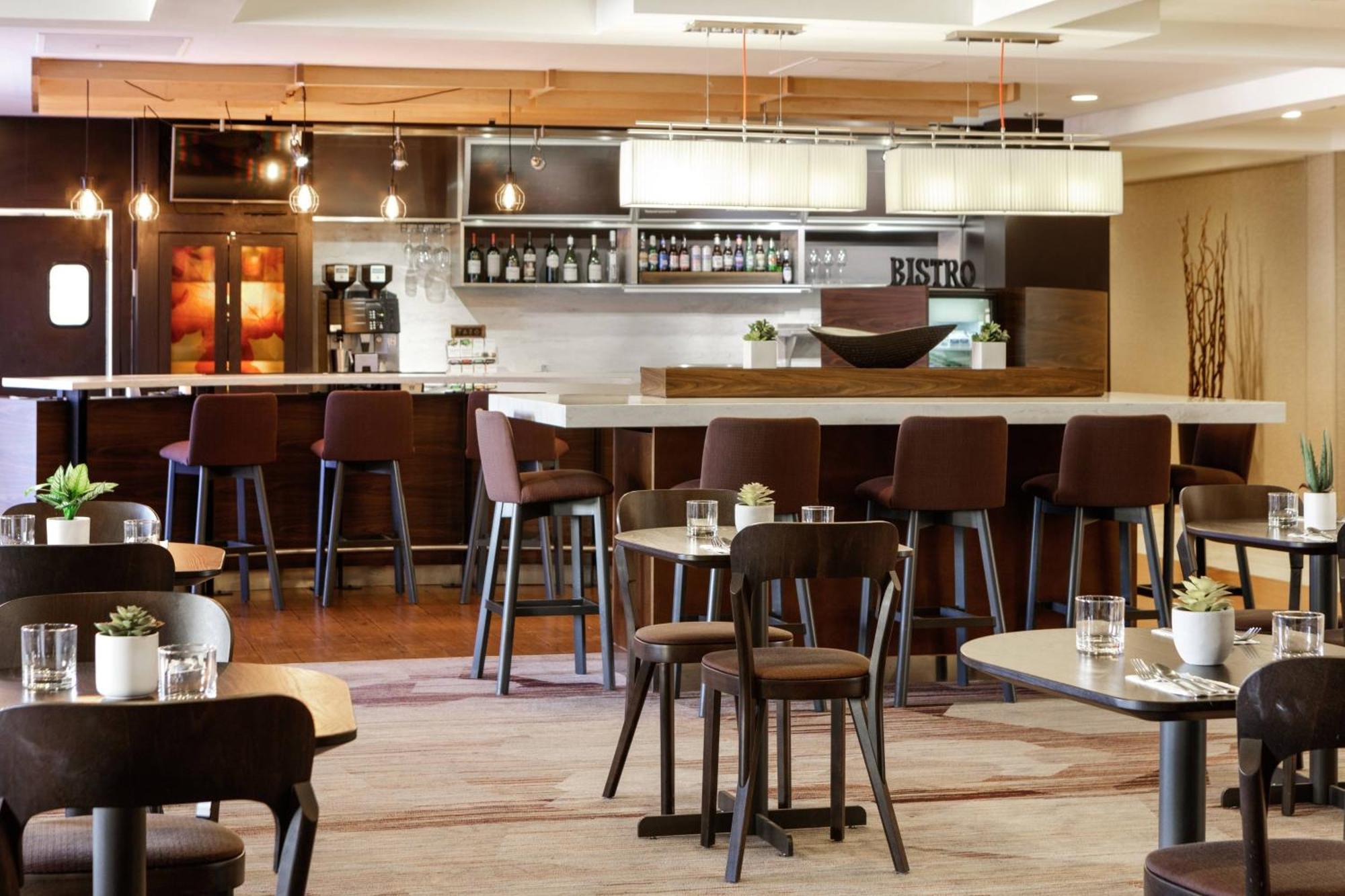 Courtyard Harrisonburg Hotel Bagian luar foto