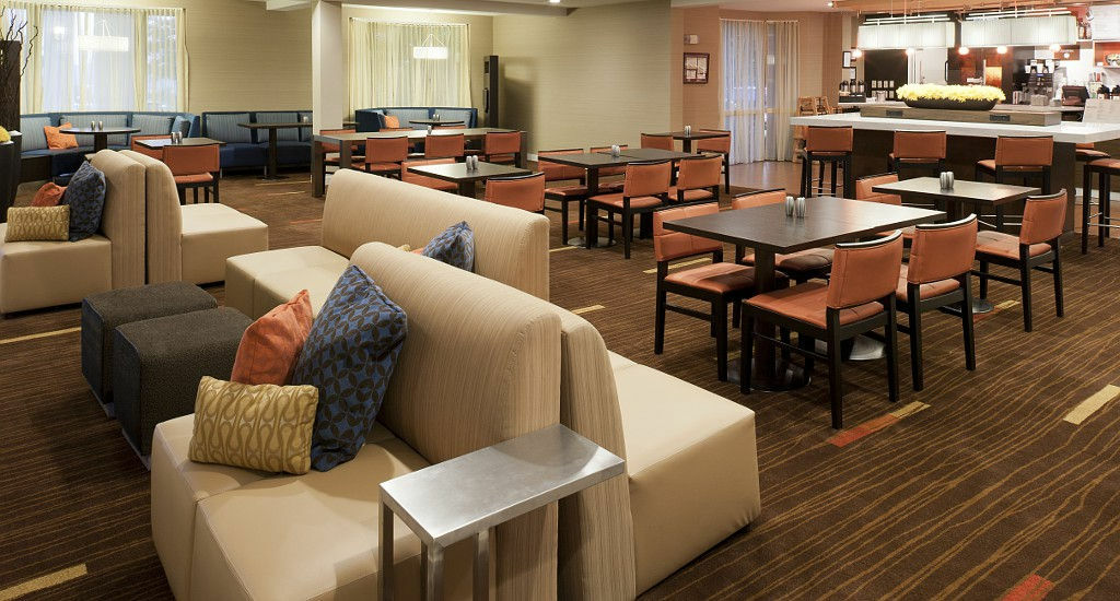Courtyard Harrisonburg Hotel Bagian luar foto
